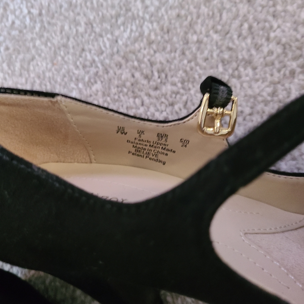 Bundle of Vintage Style Heels/Flats (EUC)! - Picture 8 of 13